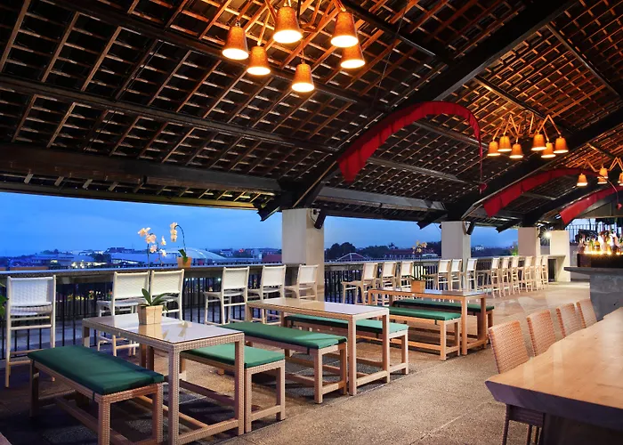 Cross Paasha Bali 5* Seminyak (Bali)