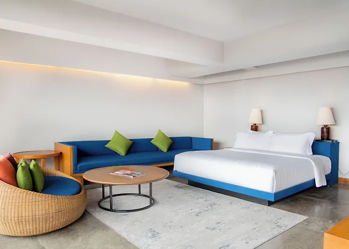 Cross Paasha Bali فندق سمينياك
